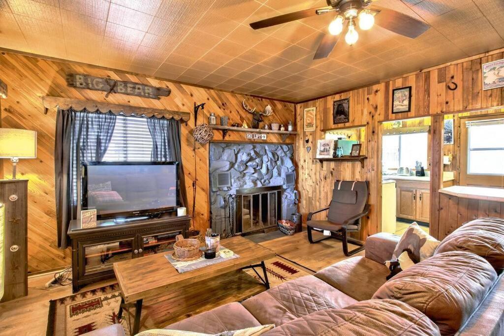 Los Osos Cozy Cabin With Private Spa And Bbq Villa Big Bear Lake Esterno foto