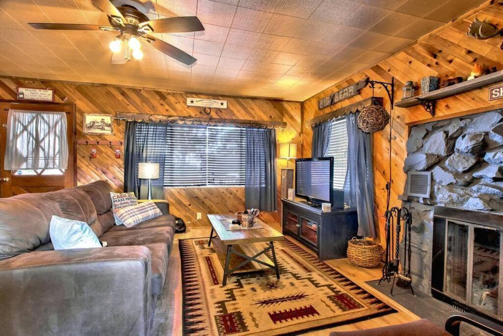 Los Osos Cozy Cabin With Private Spa And Bbq Villa Big Bear Lake Esterno foto